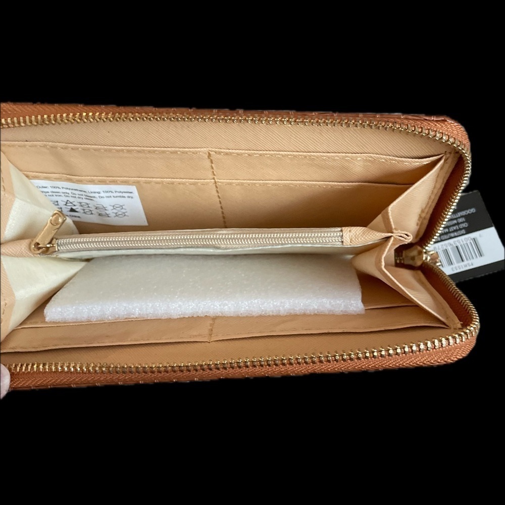 Brown Croc Embossed Zip Around Wallet NWT - Picture 4 of 5